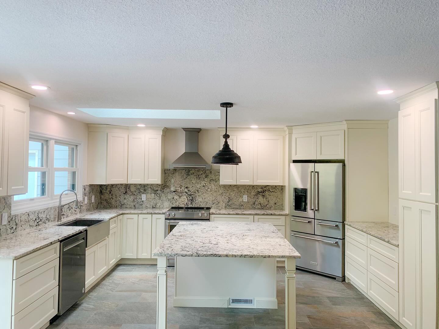 kitchen cabinets and countertops_Preferred construction